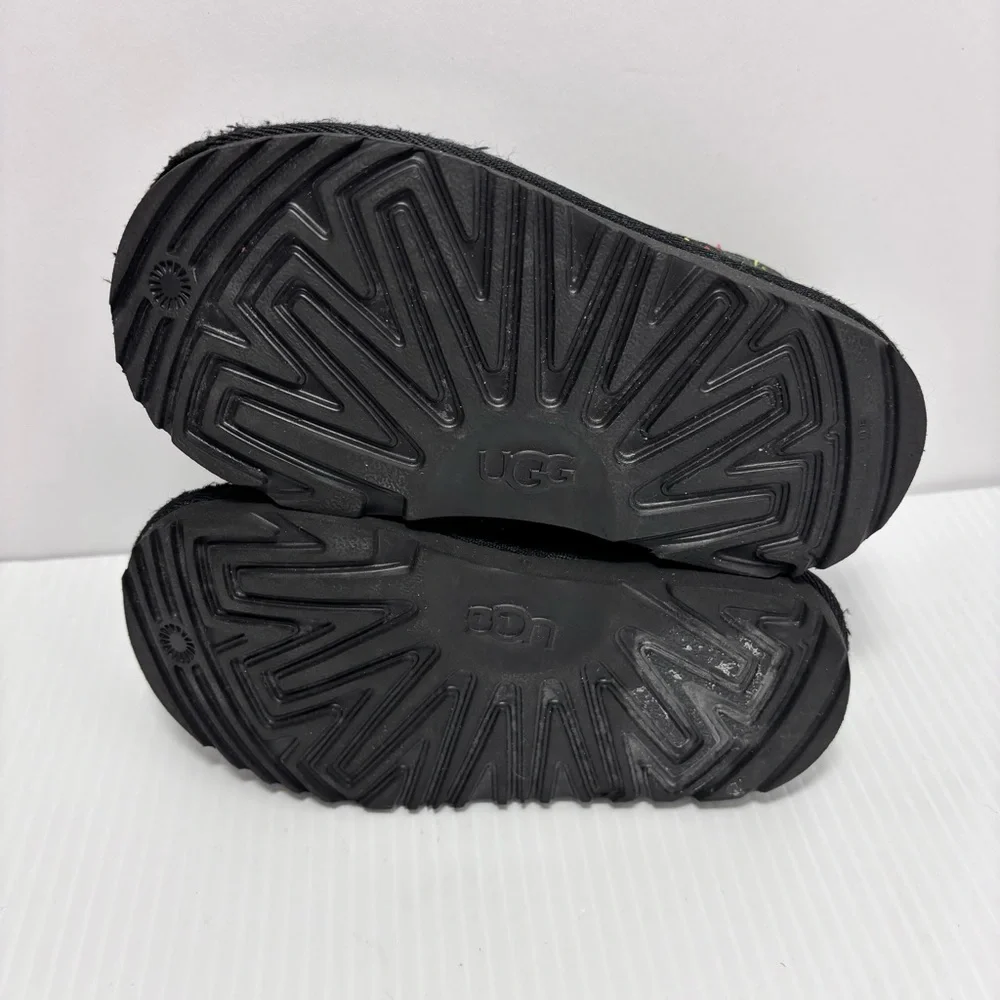 UGG NEUMEL II GRAPHIC‎ STITCH BLACK SUEDE BOOTS SIZE 10 TODDLER